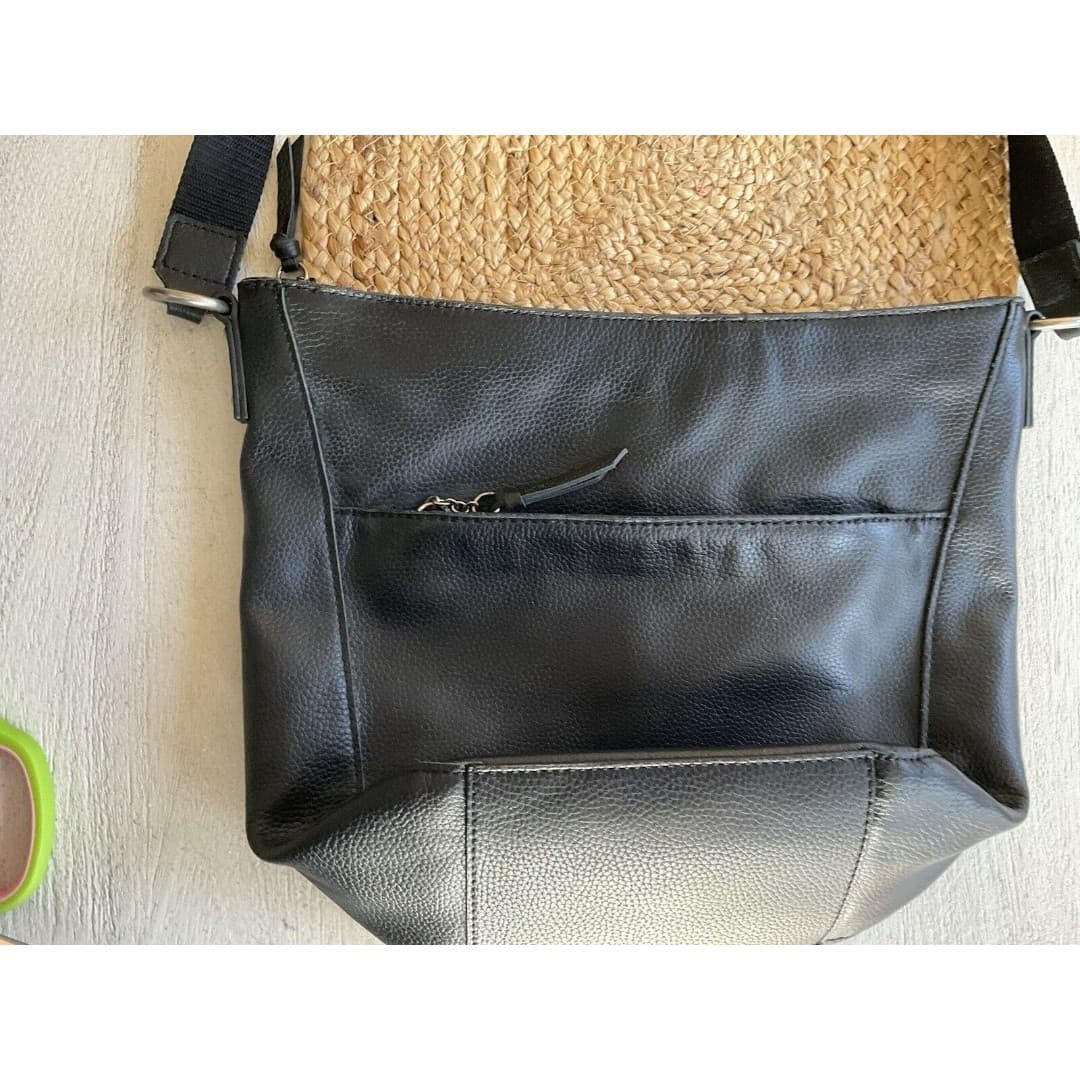 The Sak Black Soft Leather Handbag Shoulder Bag Purse Pebbled Leather Medium Bag - Thumbnail 5