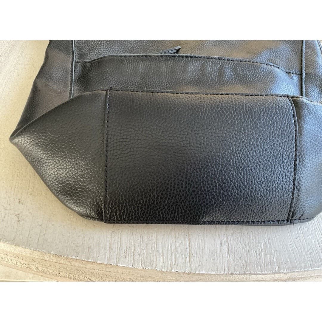The Sak Black Soft Leather Handbag Shoulder Bag Purse Pebbled Leather Medium Bag - Thumbnail 8