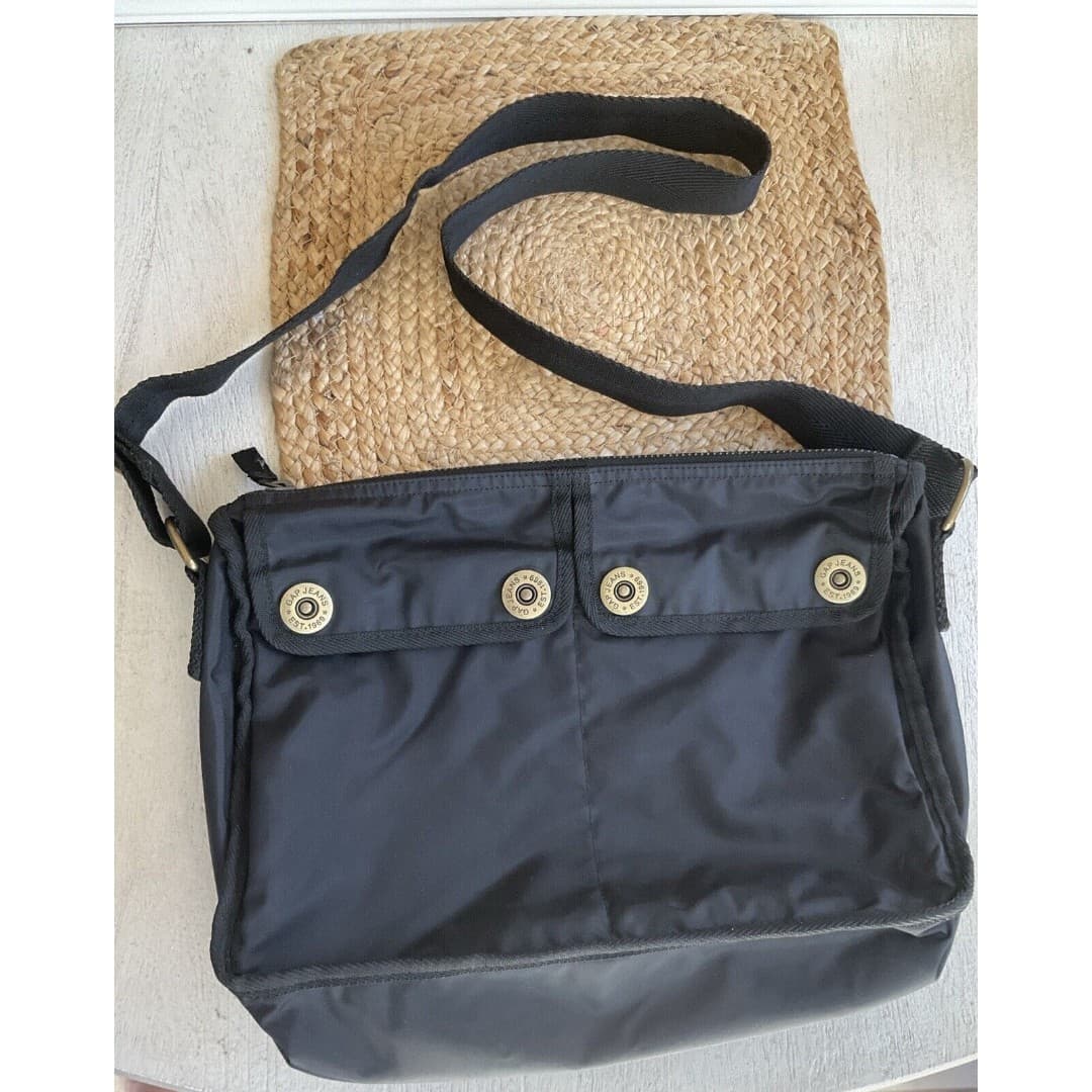 Gap Nylon Black Shoulder Crossbody Messenger Bag