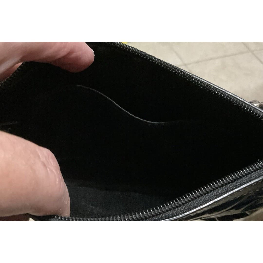 Authenticated Coach Black Patent Leather Embossed Wristlet - Thumbnail 6