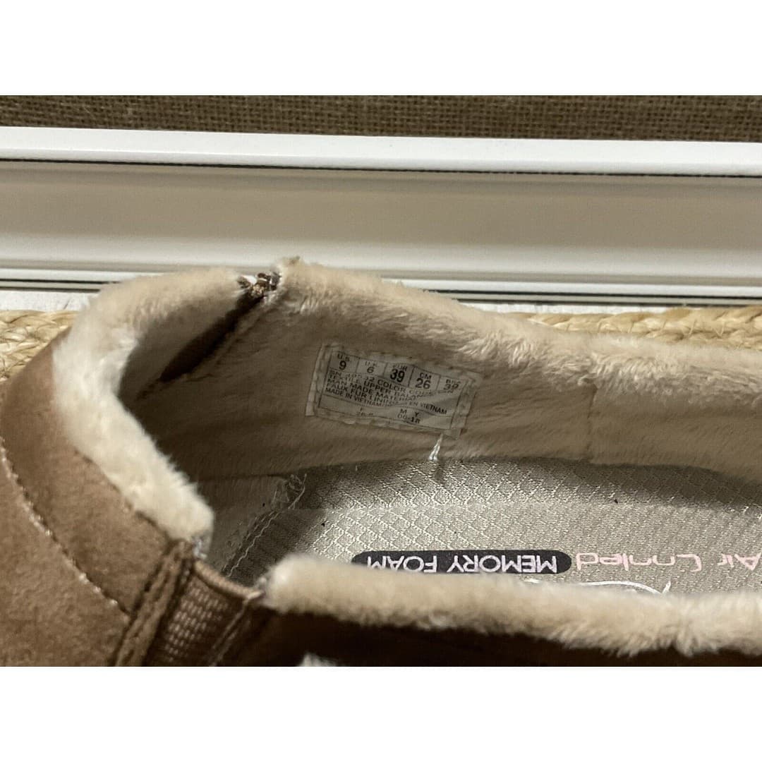 Skechers Size9 Easy Going Latte Suede+Faux Fur Lined, Memory Foam Slip on - Thumbnail 7