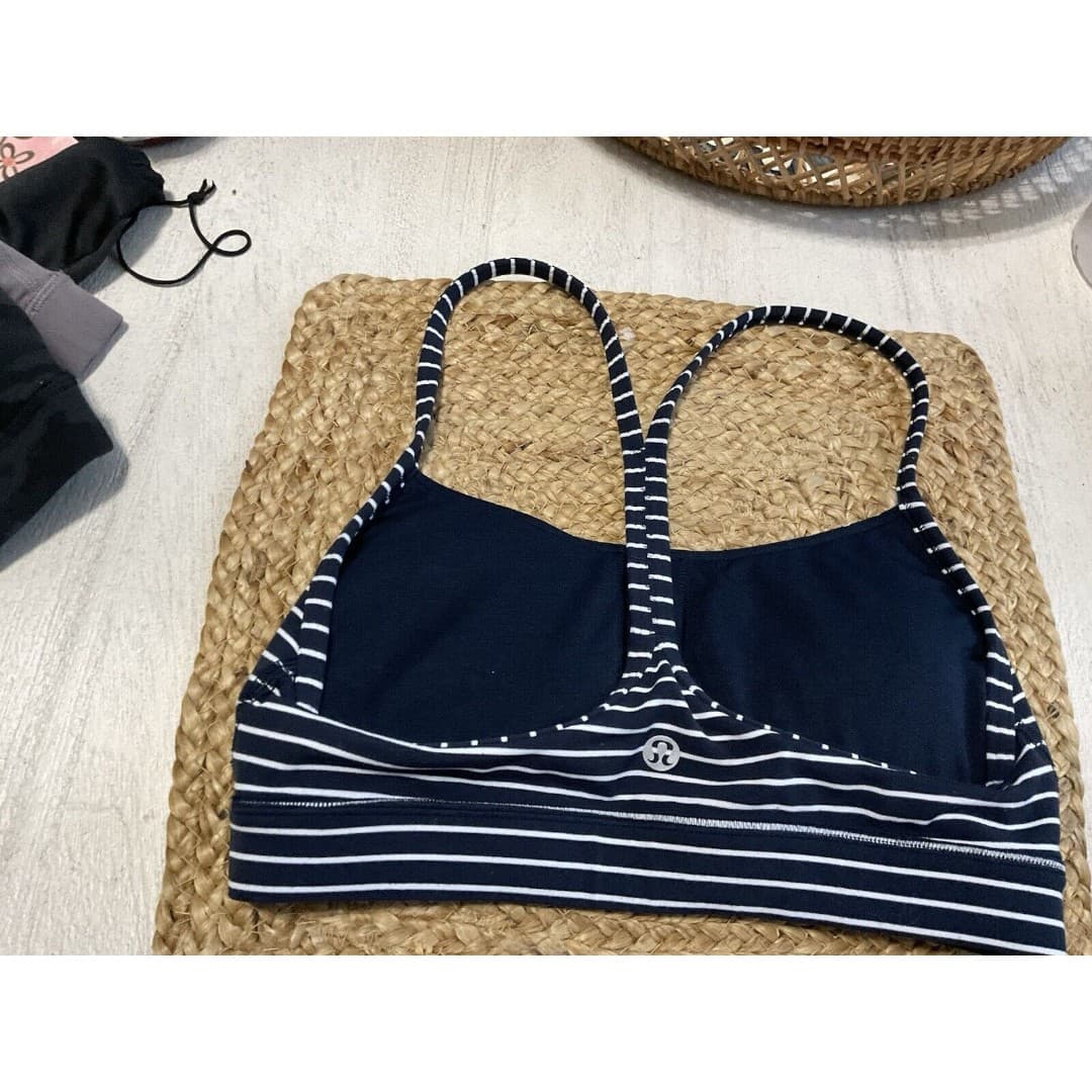 Lululemon Striped Blue/White Y Back Sports Bra Sz 4 - Thumbnail 2