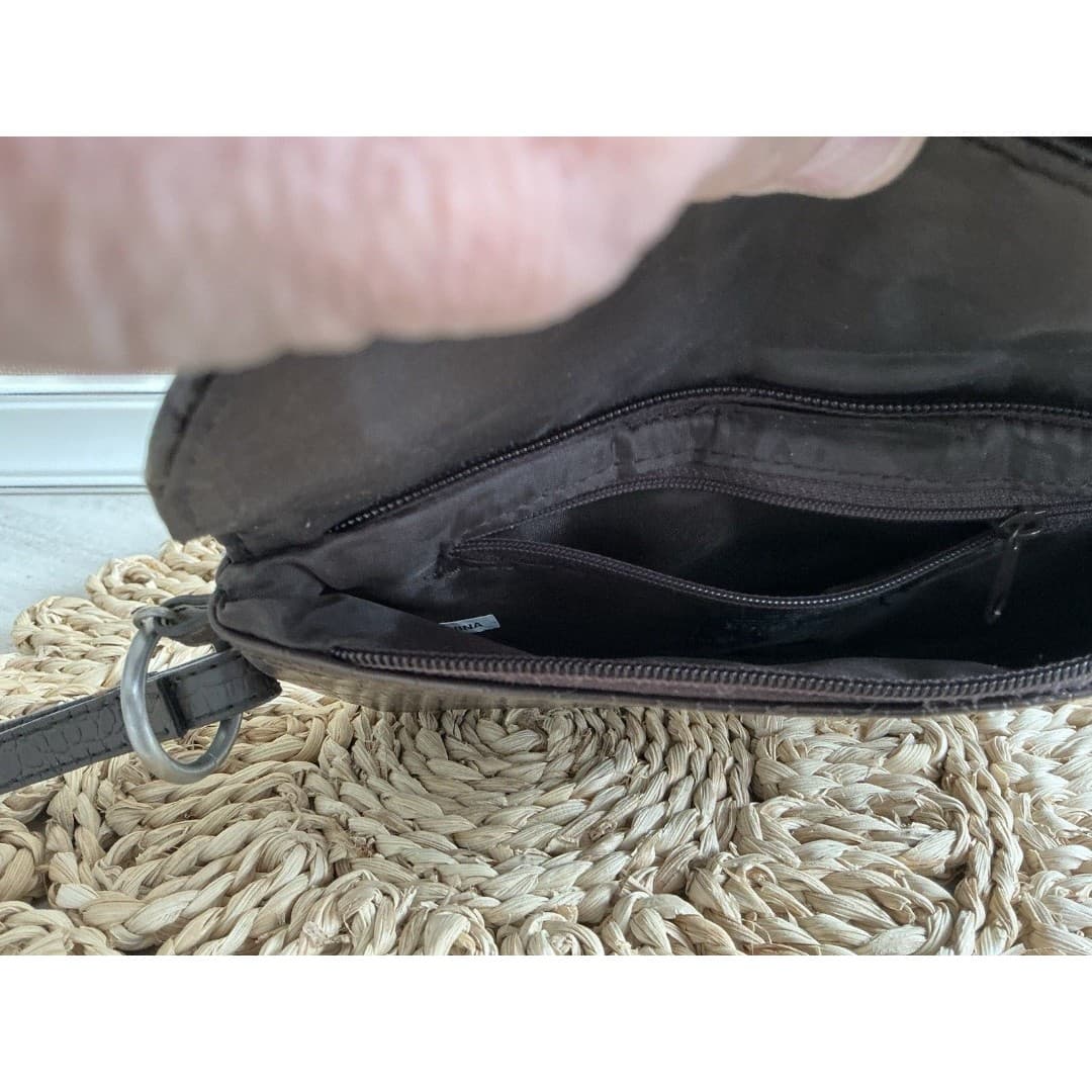 Frankie & Johnnie Brown Crocodile Style Clutch Wristlet - Thumbnail 5