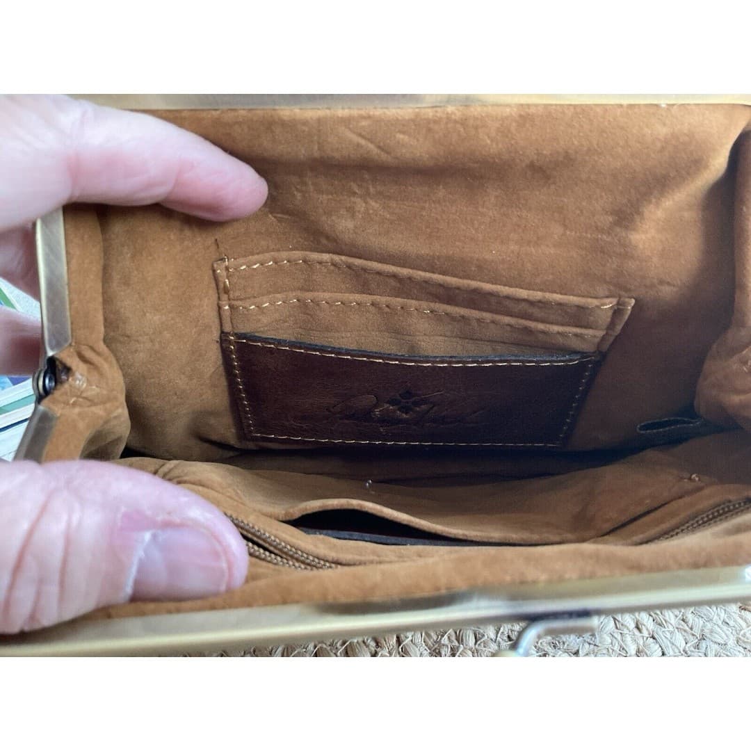 Patricia Nash SAVENA Kiss Lock Clutch Burnished Tooled Italian Leather Wristlet - Thumbnail 4