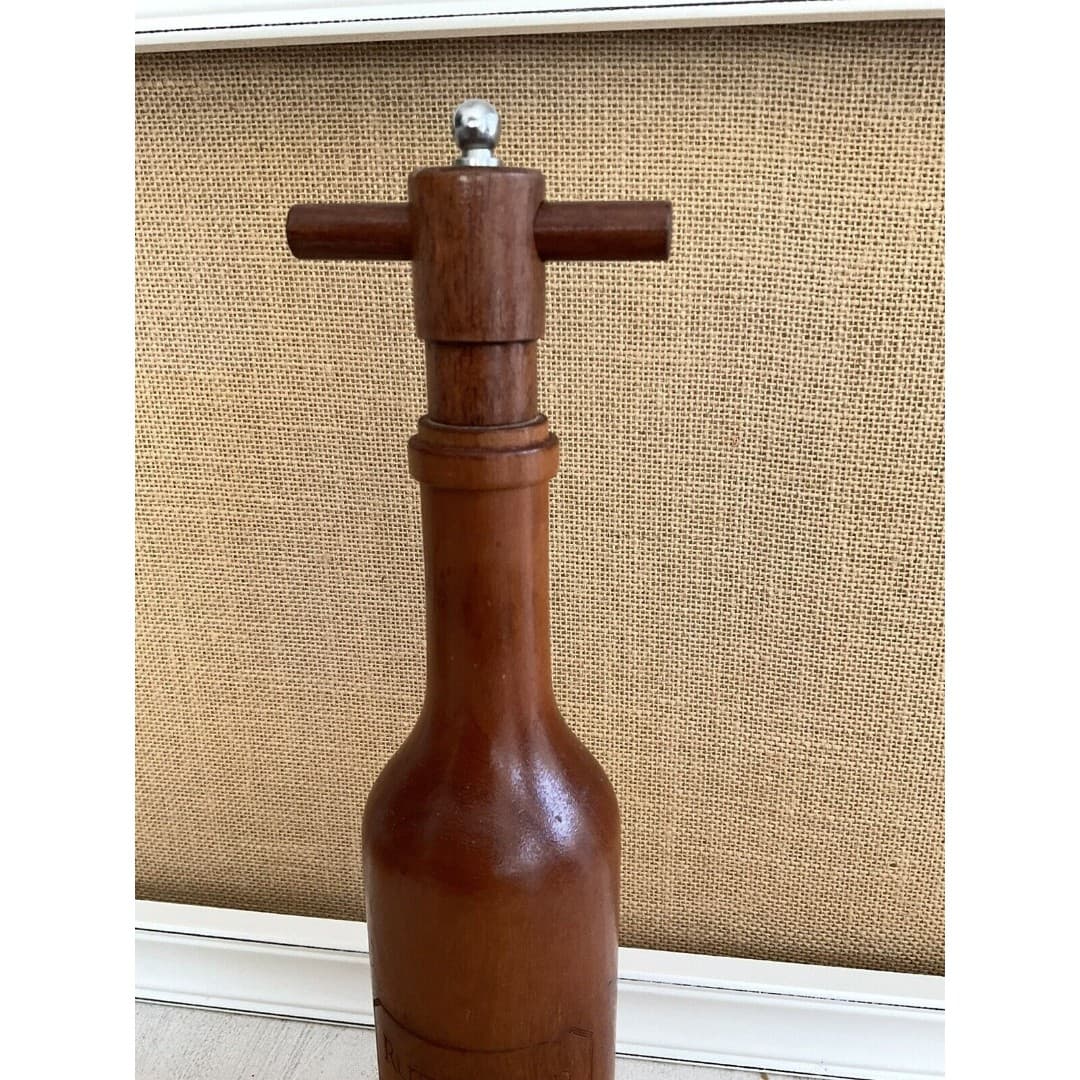 Rutherford Hil Wooden Wine Bottle Pepper Mill/Grinder Napa Valley EST. 1972, USA - Thumbnail 2