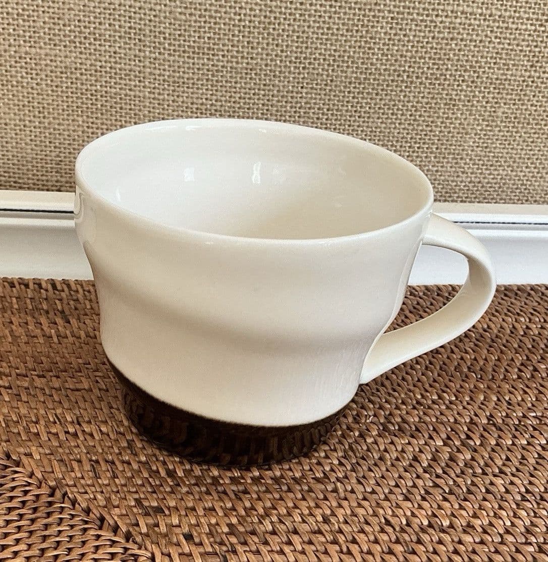 2013 Starbucks Ivory & Metallic Bronze Swirl Coffee Cup Mug 12 Oz