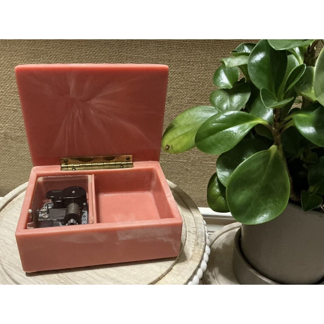 Design Gifts International-Soapstone Music Trinket Box Pink w/ white Butterfly - Thumbnail 2