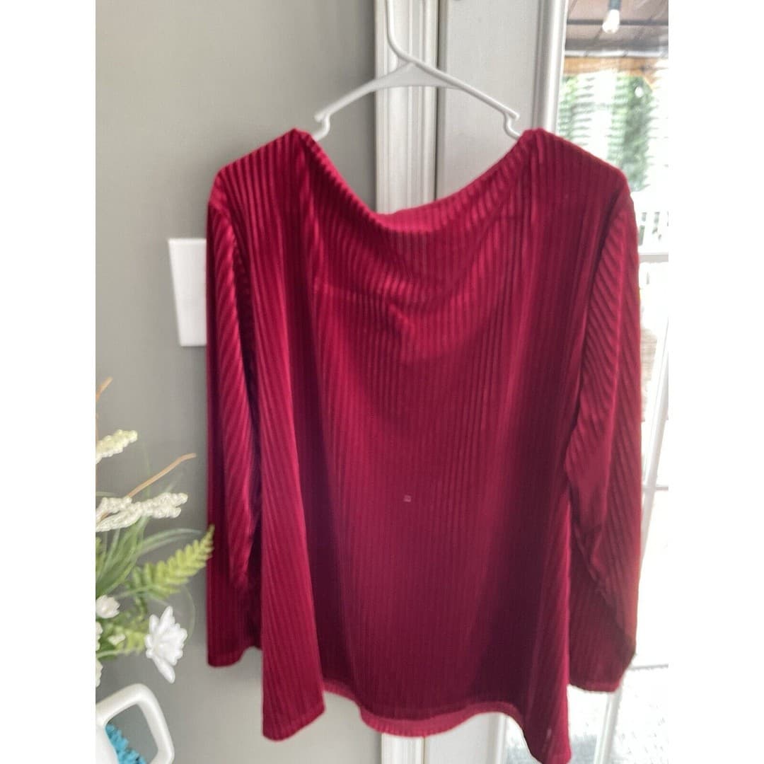 BLOOMCHIC Velvet Red Blouse Sz 22 NWT - Thumbnail 5