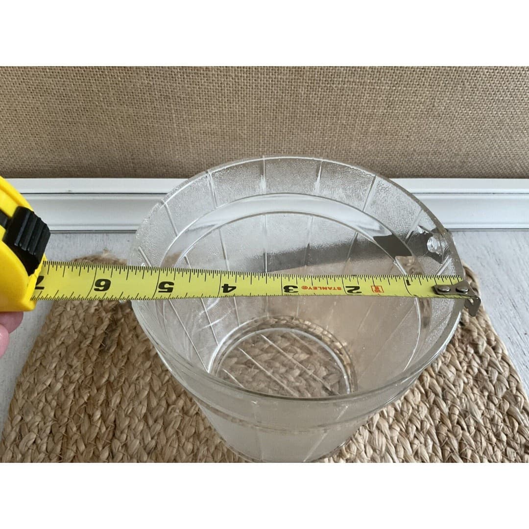 Vintage Clear Glass Ice Bucket with Metal Handle and Bucket Design - Thumbnail 6