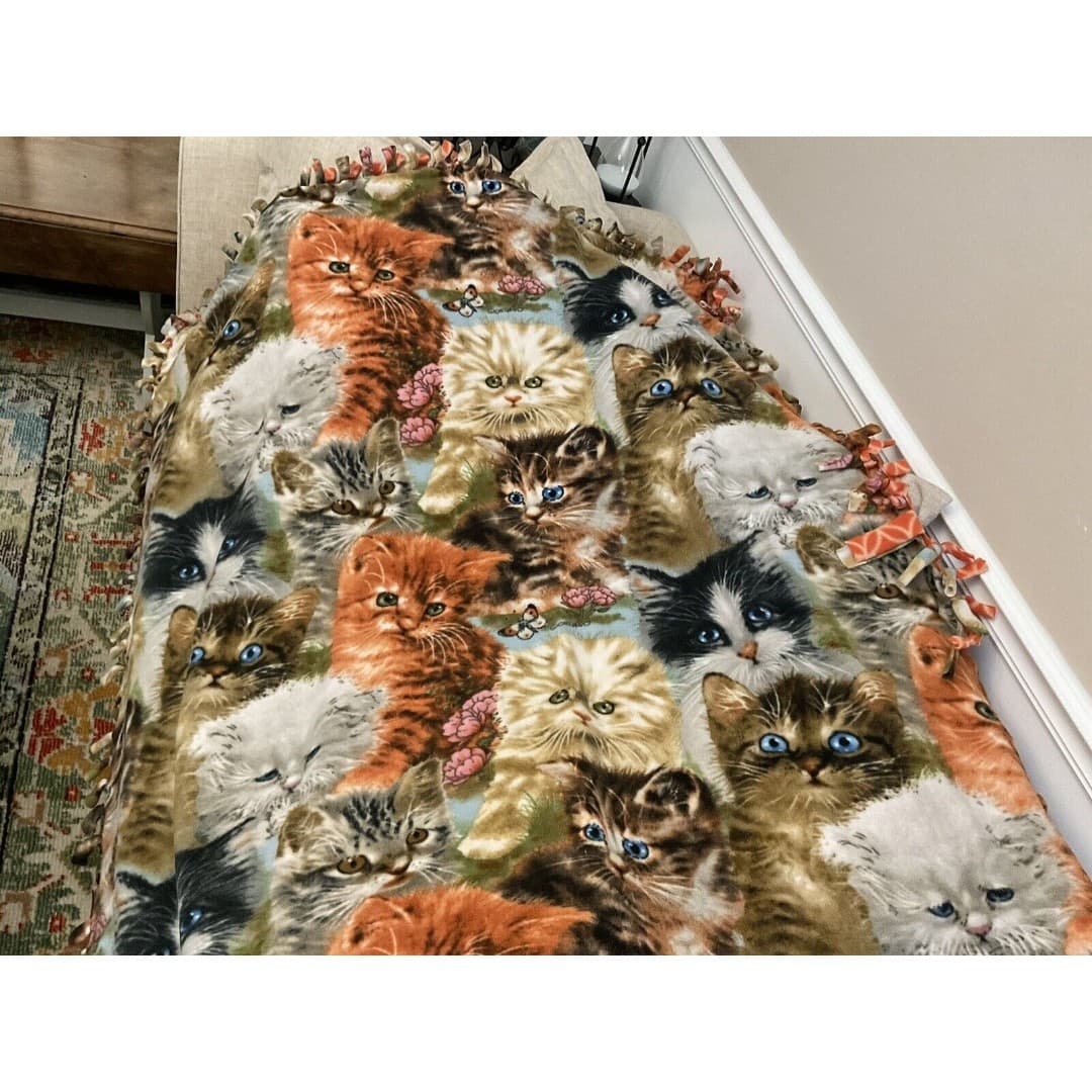 Adorable Kittens Fleece Reversible Blanket 58” X 72” - Thumbnail 2