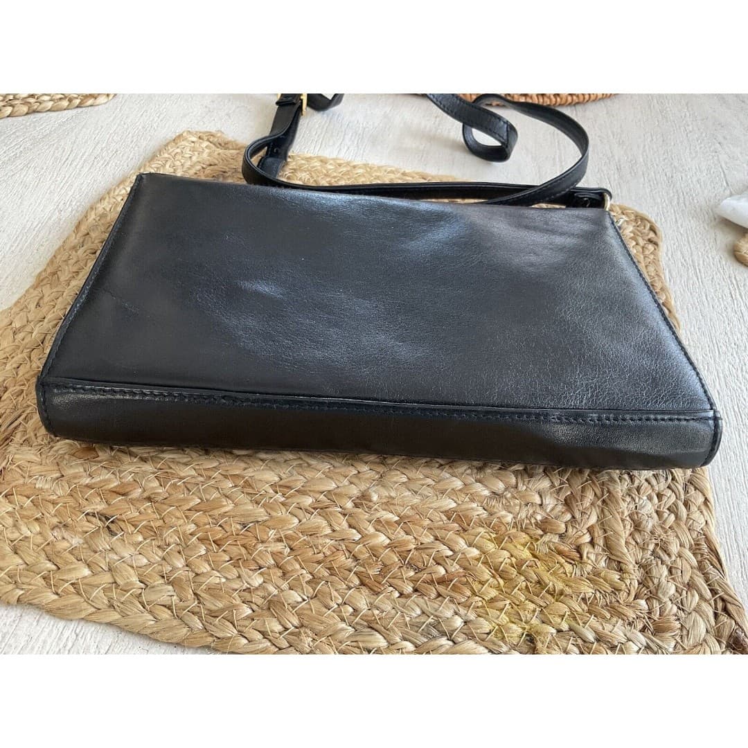 Etienne Aigner Black Leather Classic Shoulder Bag Strap Gold Logo Monogram - Thumbnail 9