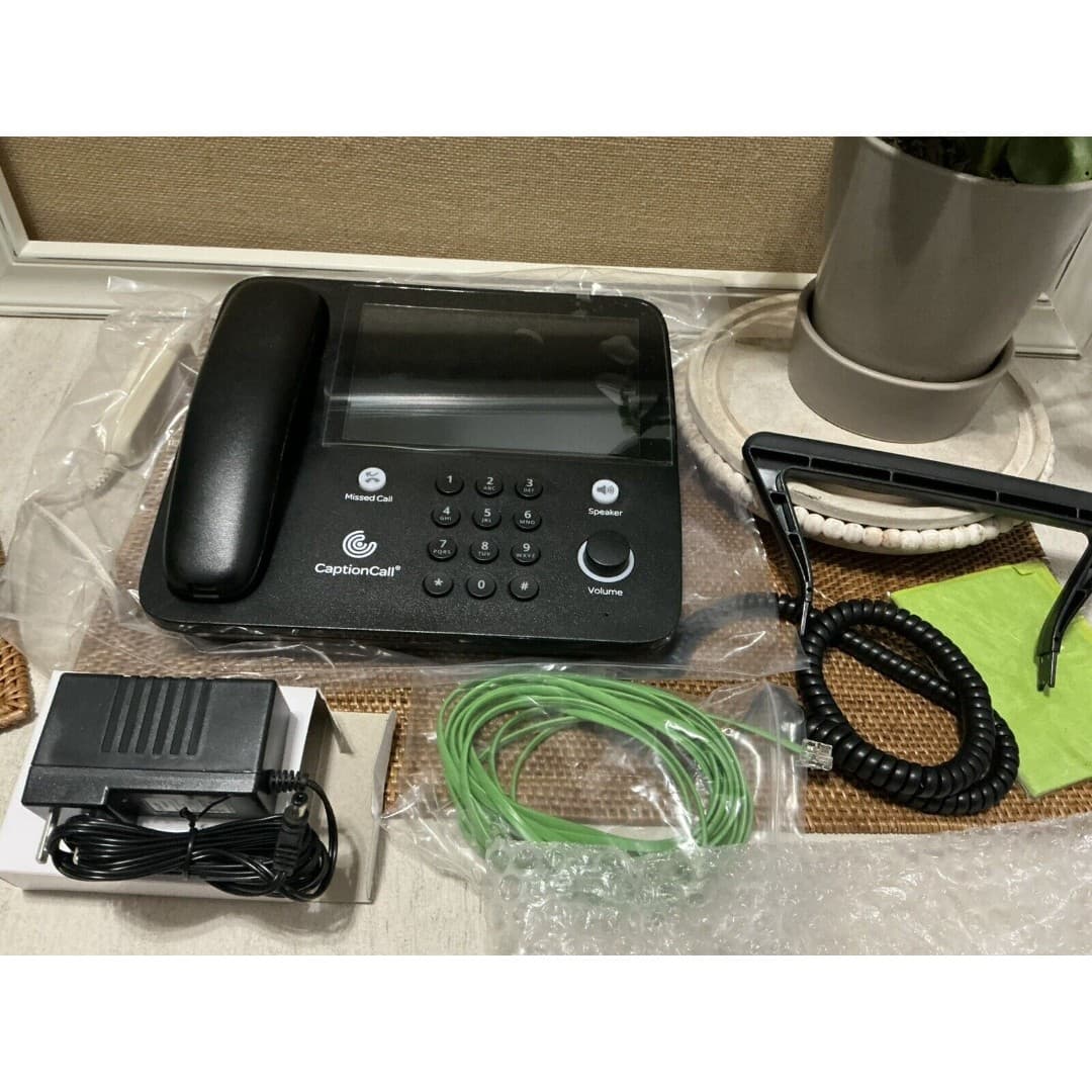 Caption Call Hearing Impaired Amplified Phone 67TB Captioned Touch Screen - Thumbnail 4