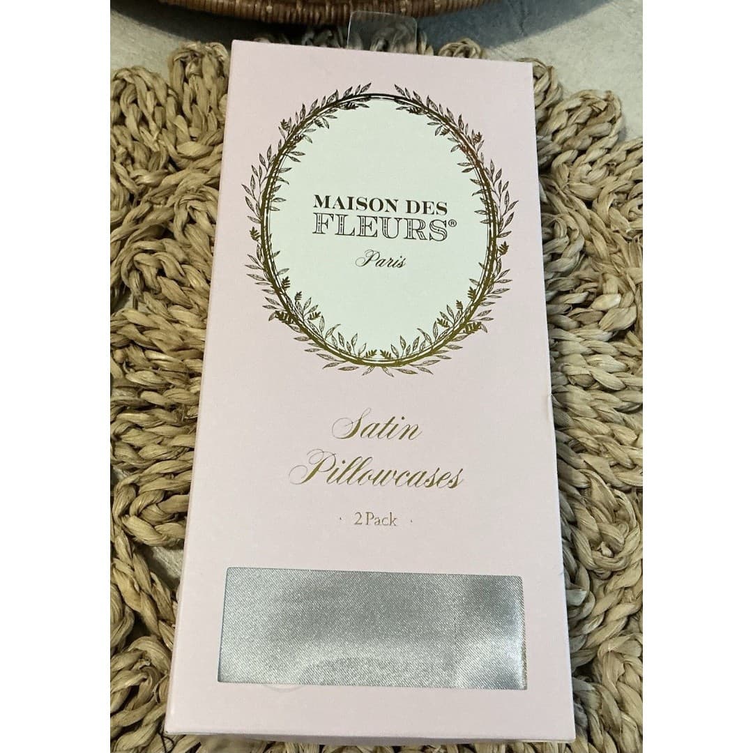 Maison Des Fleurs Paris 2 Pack Gray Satin Pillowcases New In Box 100% Polyester