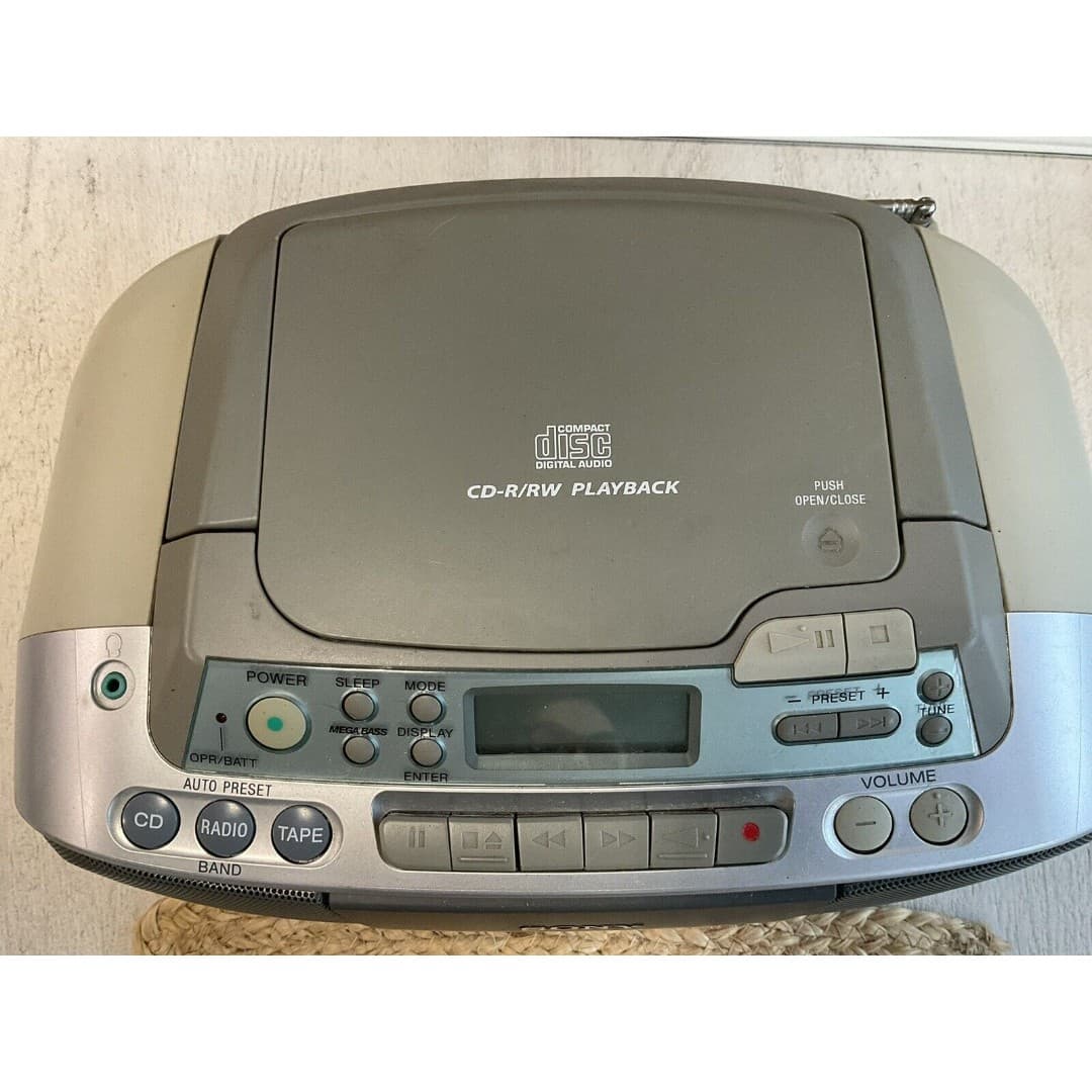 SONY CFD-S01 AM/FM RADIO CASSETTE & CD PLAYER ORIGINAL STEREO BOOMBOX W/ CABLE - Thumbnail 4