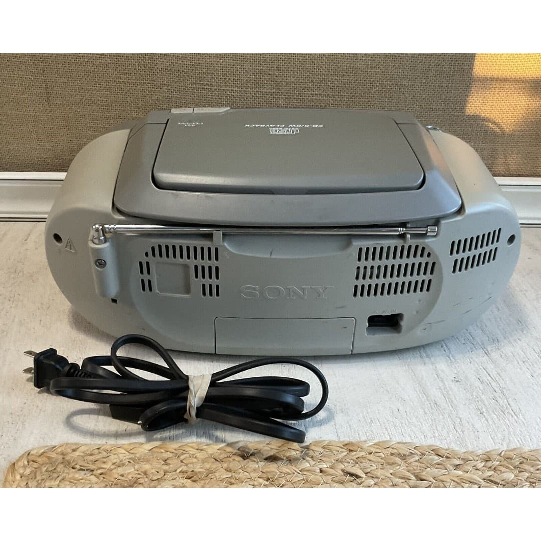 SONY CFD-S01 AM/FM RADIO CASSETTE & CD PLAYER ORIGINAL STEREO BOOMBOX W/ CABLE - Thumbnail 6