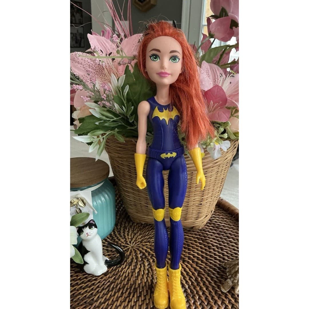 Batgirl DC Super Hero Girl Doll 2015 Mattel 12” Action Figure. - Thumbnail 3