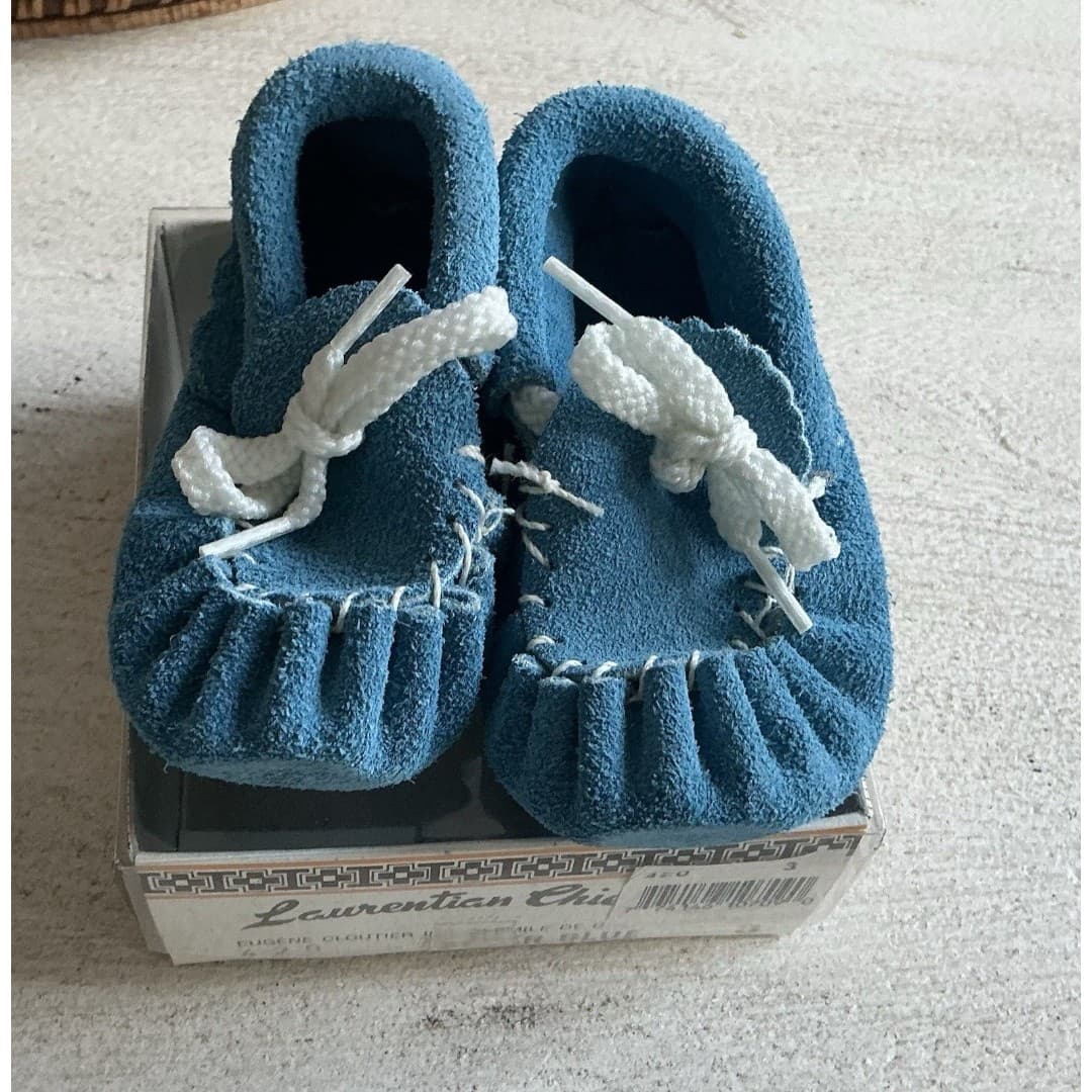 New Baby Moccasins Laurentian Chief Size 3 Asper Blue Suede 420