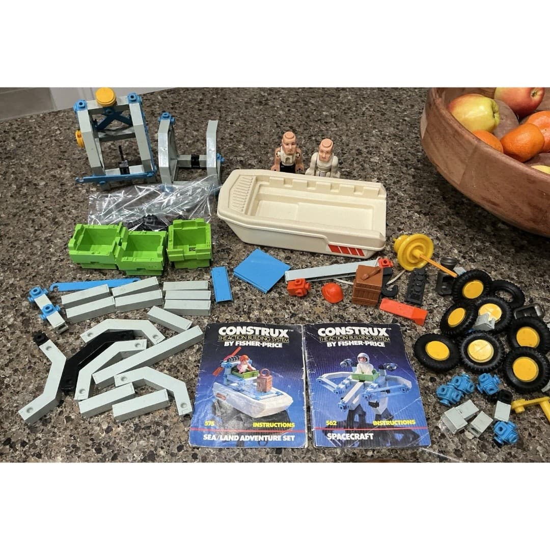Fisher Price Construx #575 Sea/Land & #562 Spacecraft Adventure Set (No Box) - Thumbnail 7