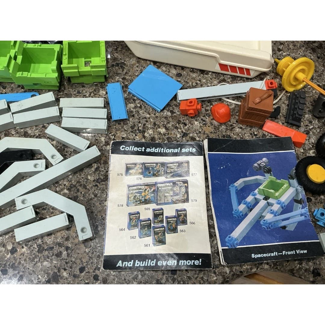 Fisher Price Construx #575 Sea/Land & #562 Spacecraft Adventure Set (No Box) - Thumbnail 6