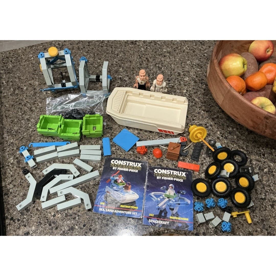 Fisher Price Construx #575 Sea/Land & #562 Spacecraft Adventure Set (No Box) - Thumbnail 5