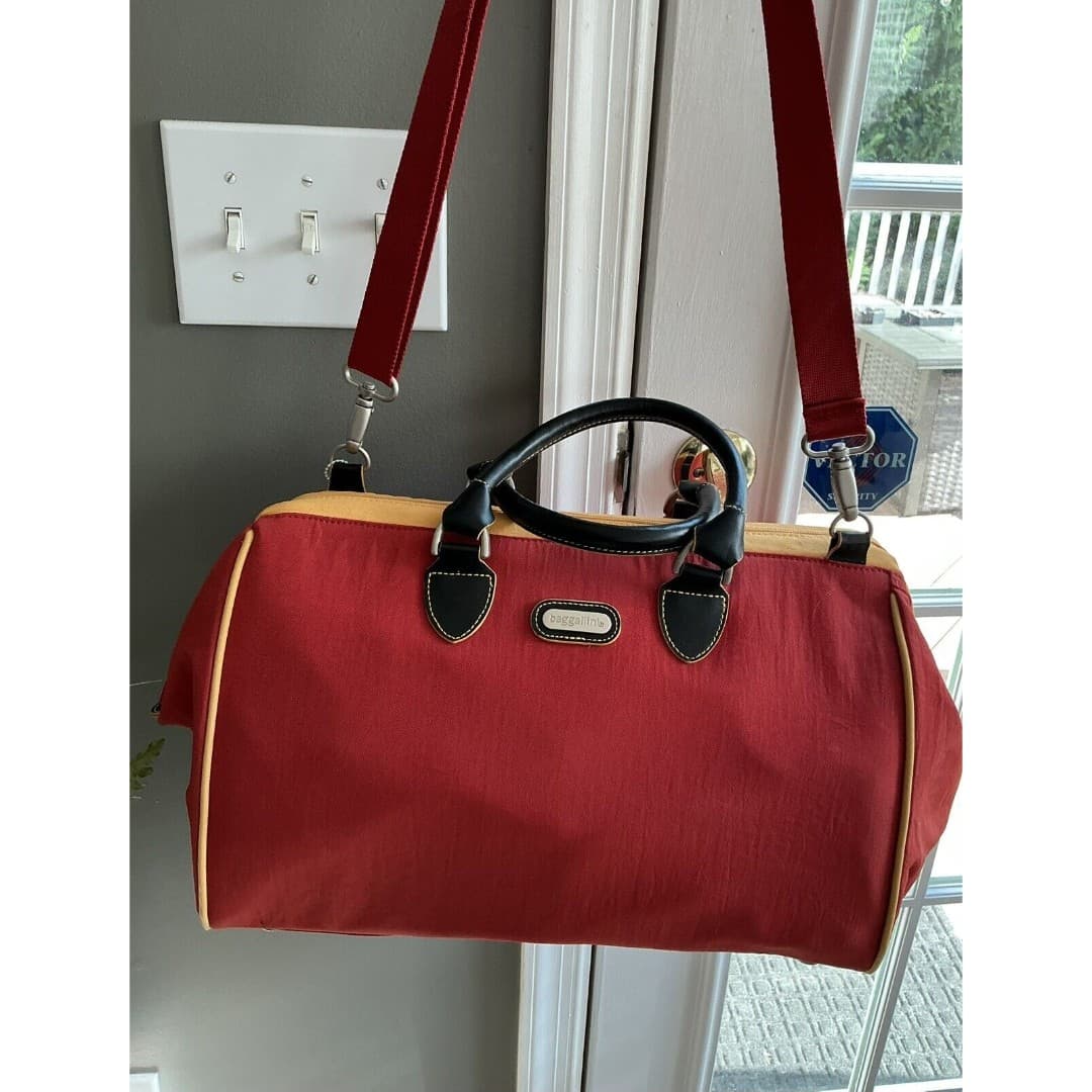BAGGALLINI TRAVEL BAG LUGGAGE CARRY ON Suitcase Weekender Red - Orange