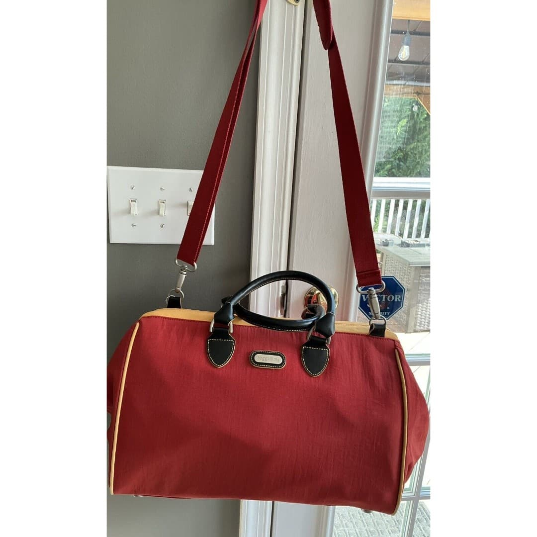 BAGGALLINI TRAVEL BAG LUGGAGE CARRY ON Suitcase Weekender Red - Orange - Thumbnail 2