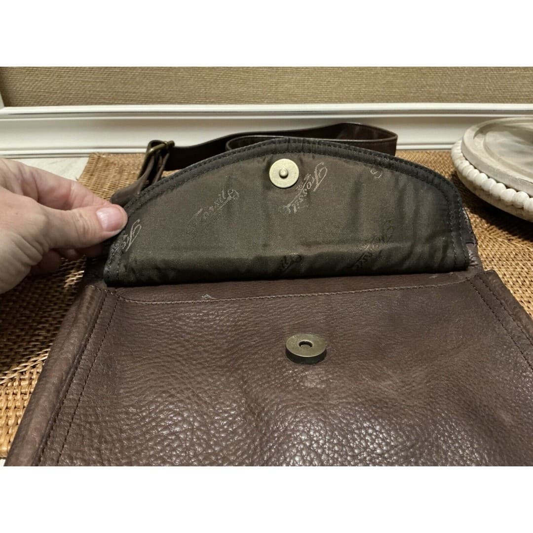 Vtg Fossil Brown Leather Crossbody Bag Purse Key #75082 American Classic - Thumbnail 4