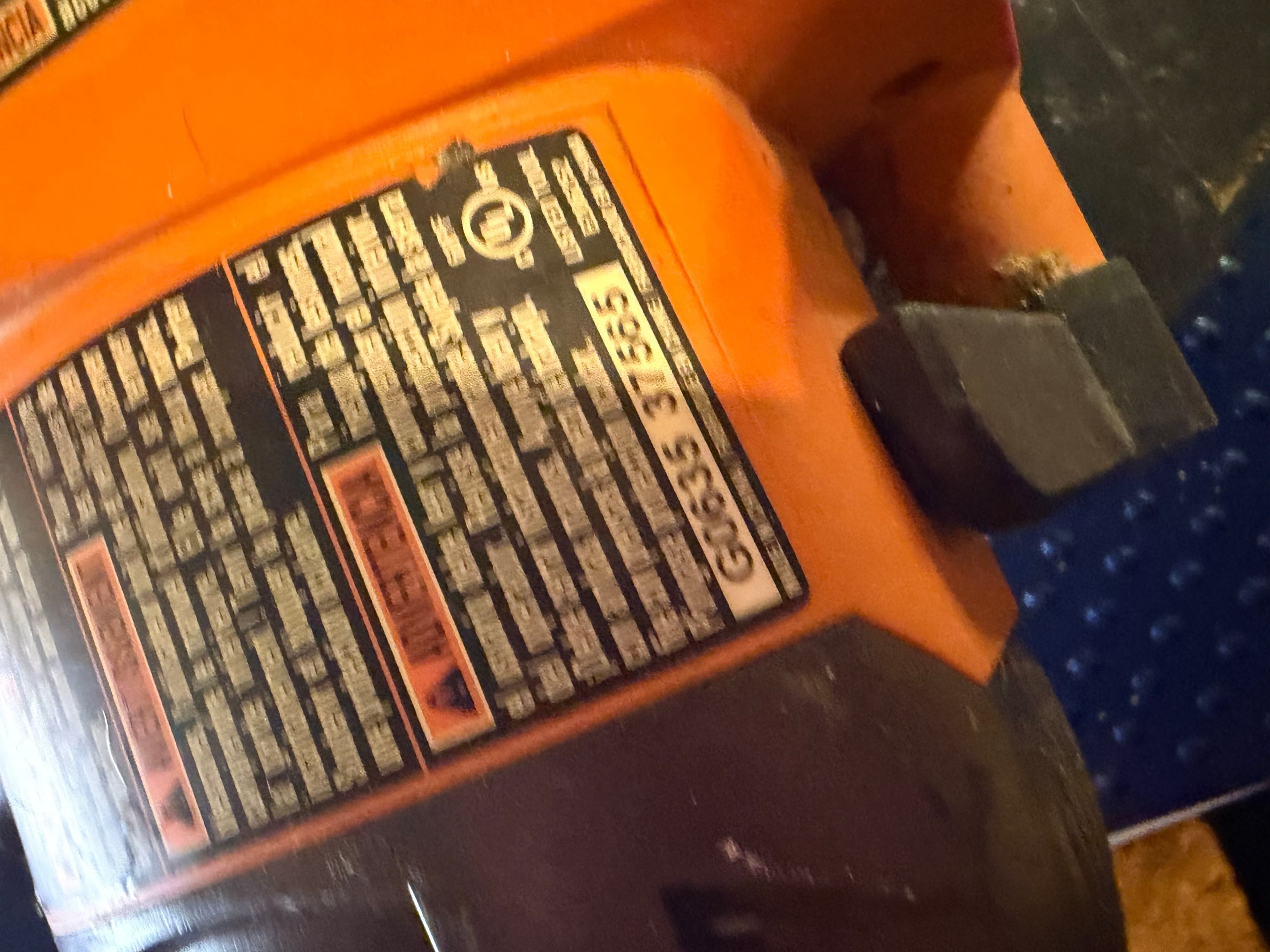 Ridgid Magnesium 7-1/4 Inch Circular Saw with Orange Handle - Thumbnail 6