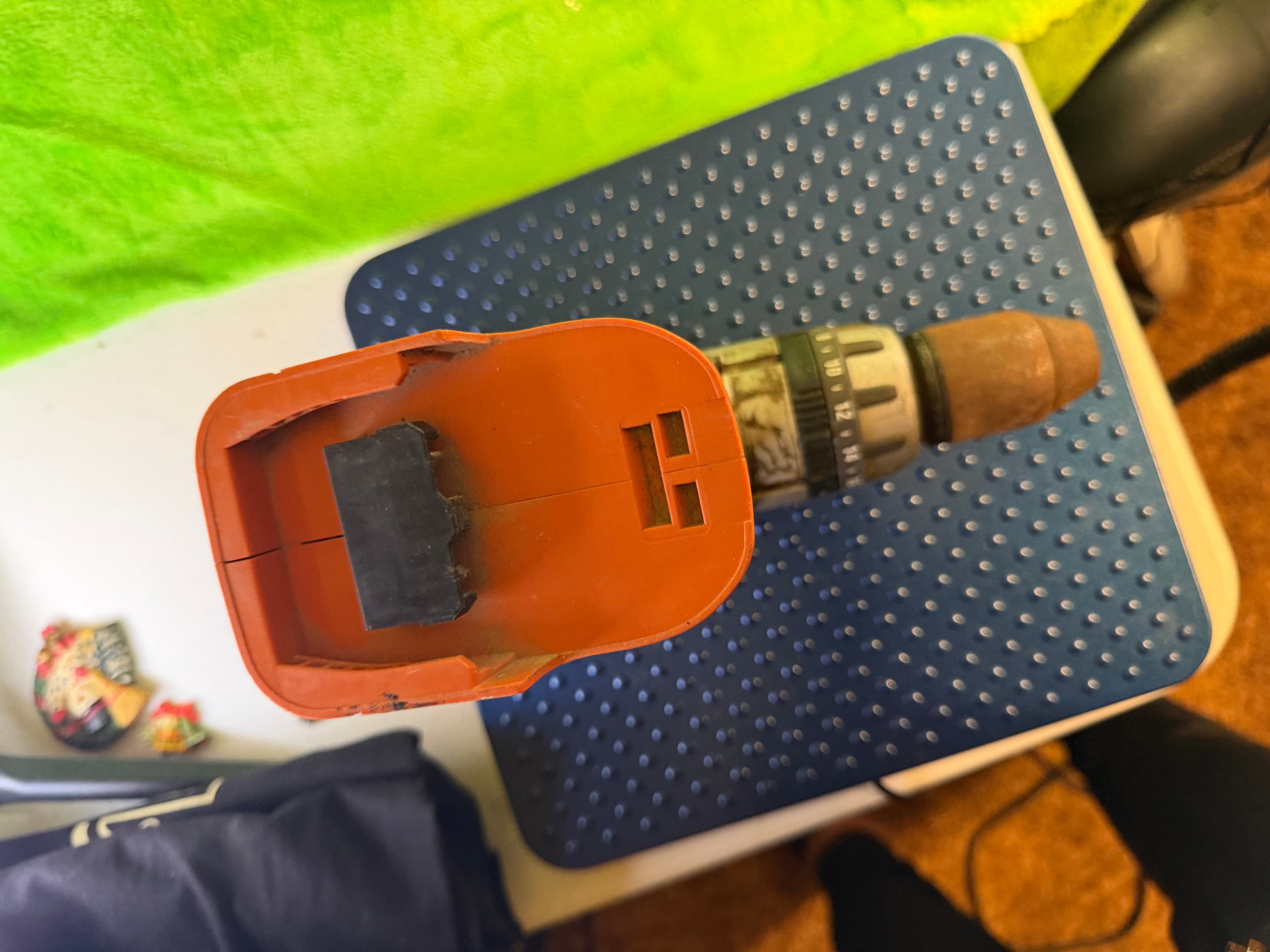 Ridgid R861150 24V Cordless Drill Driver Orange Power Tool - Thumbnail 4