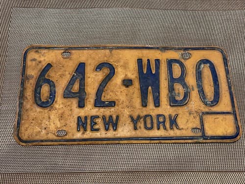 Vintage 1970/1980 New York License Plate 642-WB0