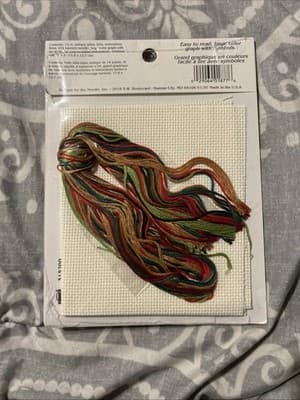 VTG Designs for The Needle Christmas Traditions 1877 Apple Basket Cross Stitch - Thumbnail 2