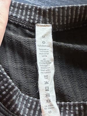 Lululemon Sweater Adult Medium Gray Black Textured Knit Crewneck Pullover Girl - Thumbnail 4