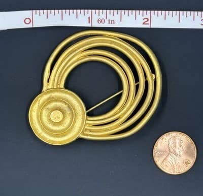 Vintage Gold Tone Brooch Pin Pendant, Unmarked, 2.5”