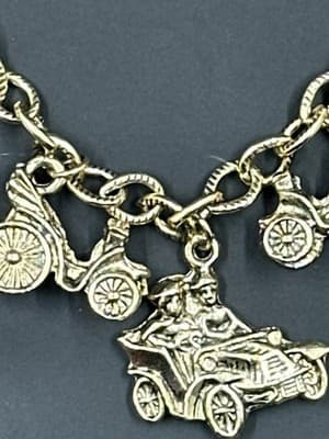 Vintage 1970’s Antique Car Charm Bracelet - Thumbnail 3
