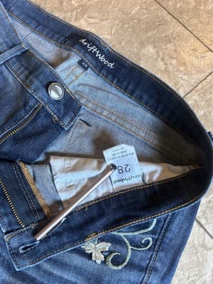 Driftwood Women's Jackie Jeans Sz 28 Aztec Embroidered Pockets Mid Rise Distress - Thumbnail 5
