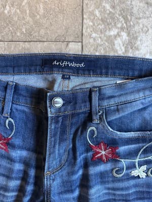 Driftwood Women's Jackie Jeans Sz 28 Aztec Embroidered Pockets Mid Rise Distress - Thumbnail 4