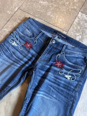 Driftwood Women's Jackie Jeans Sz 28 Aztec Embroidered Pockets Mid Rise Distress - Thumbnail 3
