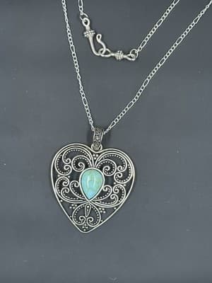 Vintage Necklace Pendant Heart Faux Turquoise Silver Tone - Thumbnail 2