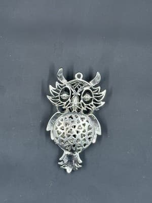 Retro Owl Necklace Large Pendant EXCELLENT Unsigned, No Chain, Pendant Only - Thumbnail 3