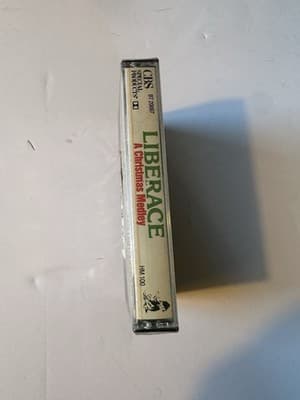 LIBERACE A CHRISTMAS MEDLEY Cassette Brand New-Factory Sealed!! - Thumbnail 2