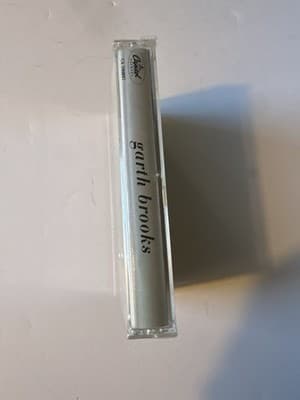 Garth Brooks 1989 Cassette - Pre-Owned, Untested Classic Country Music - Thumbnail 2