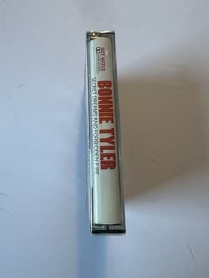 BONNIE TYLER - SECRET DREAMS AND FORBIDDEN FIRE Cassette, New/sealed!!! - Thumbnail 2