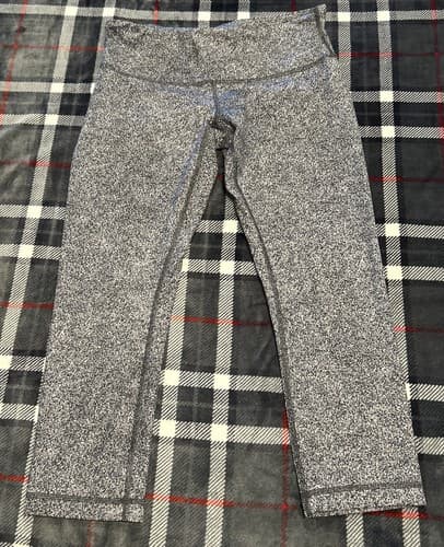 Women’s Lululemon Size 6 Leggings Heather Gray Pull On