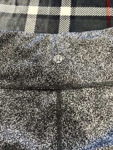 Women’s Lululemon Size 6 Leggings Heather Gray Pull On - Thumbnail 3