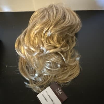 HM Henry Margu Wig 2409 DANIELLE in 2500H NEW with Tags - Thumbnail 4