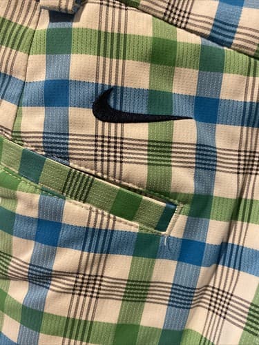 MENS NIKE GOLF SHORTS SIZE 34 PLAID DRI FIT INSEAM 11” - Thumbnail 4