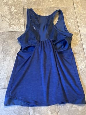 Athleta Tennis Tank Top Women's Size XS Navy Racerback Semi Built In Bra - Thumbnail 3