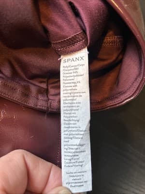Spanx Pants Womens Medium Burgundy Faux Leather High Rise Skinny Leggings Shiny - Thumbnail 5