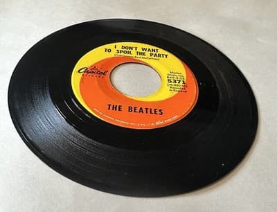 Beatles EIGHT DAYS A WEEK / I DON'T WANT TO SPOIL THE PARTY (45)#5371 PLAYS VG++ - Thumbnail 4