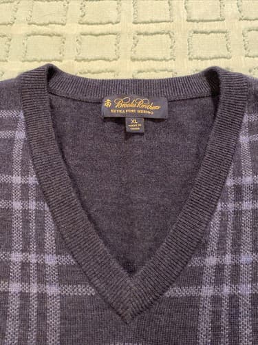 Brooks Brother Navy Blue Plaid Extra Fine Merino Wool Vneck Sweater Vest Mens XL - Thumbnail 2